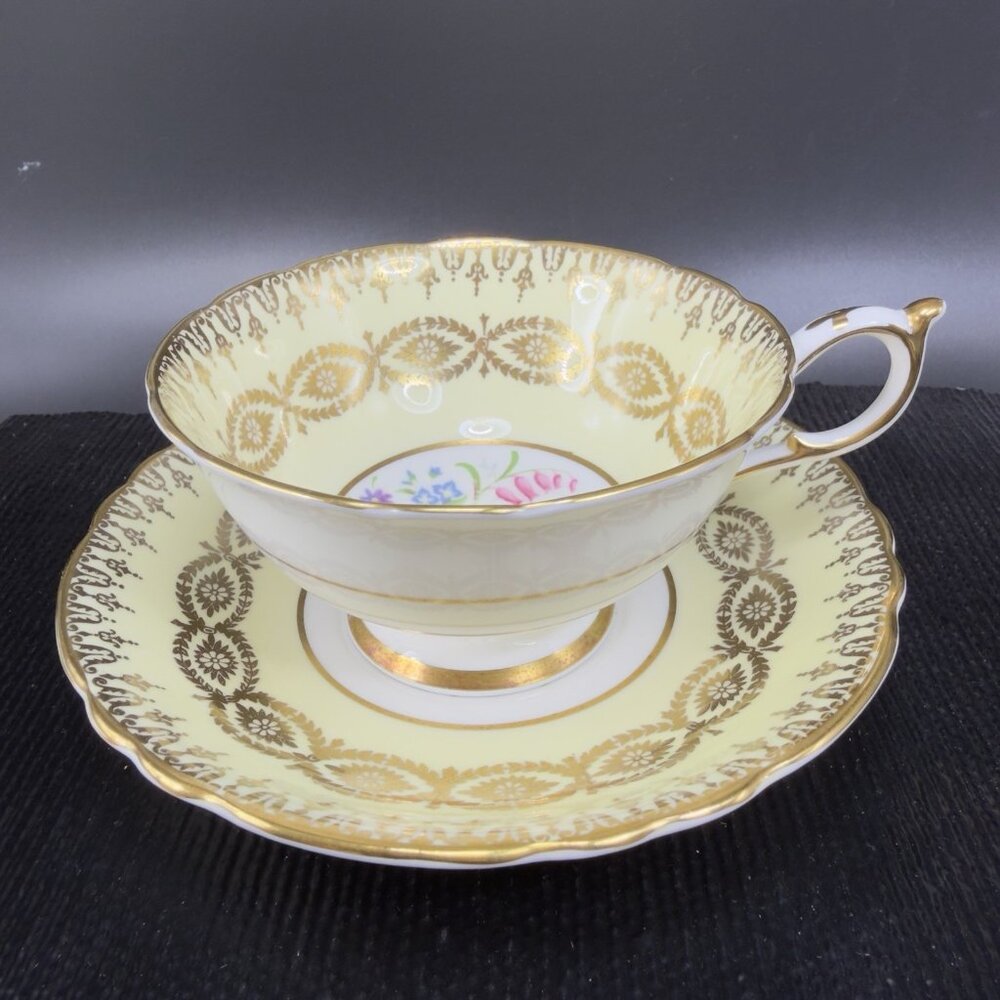 Antique Paragon Cabbage Rose Tea Cup and Saucer Set Heavy Gold Pattern England - Picture 13 of 16